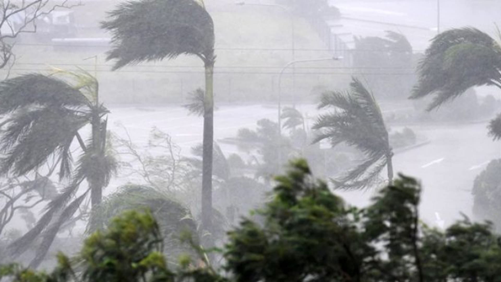 সন্ধ্যার মধ্যে নোয়াখালী, কুমিল্লাসহ ১২ অঞ্চলে ঝড়-বৃষ্টি, হুঁশিয়ারি সংকেত