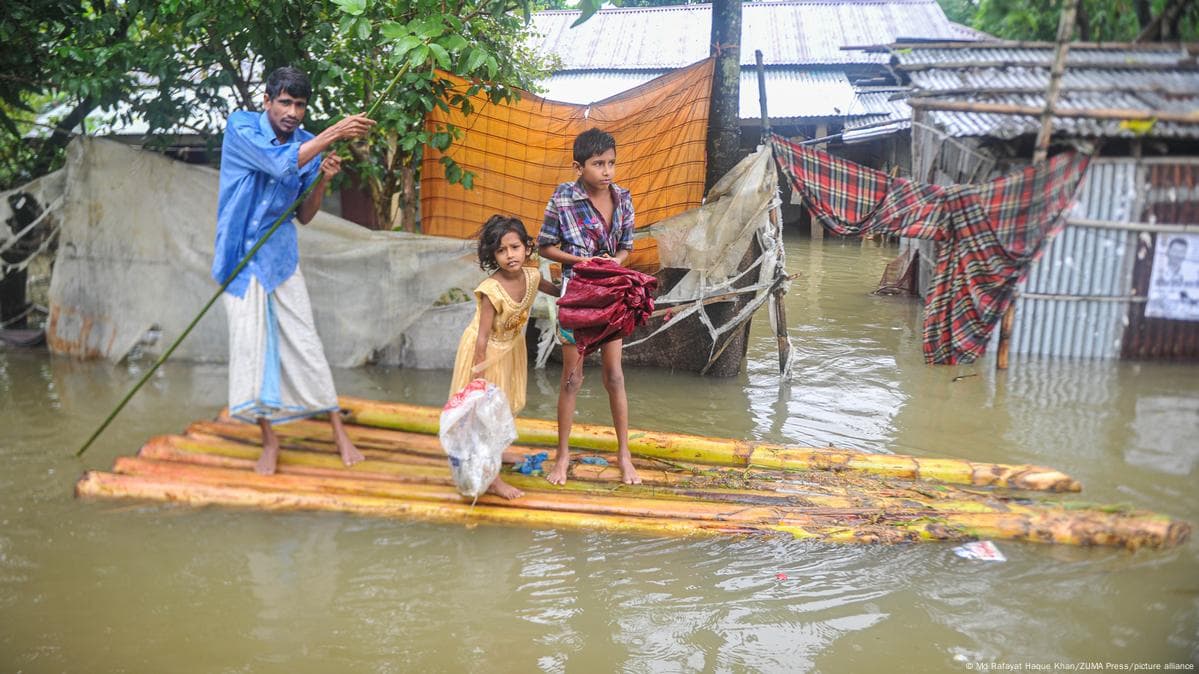 বন্যায় মৃত্যু বেড়ে ১৫, ক্ষতিগ্রস্ত ৪৮ লাখের বেশি মানুষ
