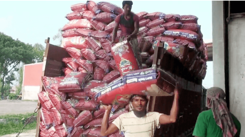 হিলি স্থলবন্দরে চাল আমদানি শুরু