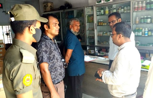 আত্রাইয়ে সারের দোকানে অর্ধলক্ষ টাকা জরিমানা