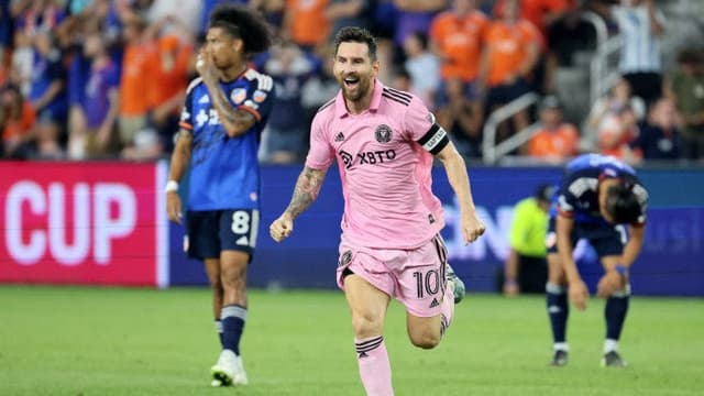 নাটকীয় জয়ে ফাইনালে মেসির মায়ামি