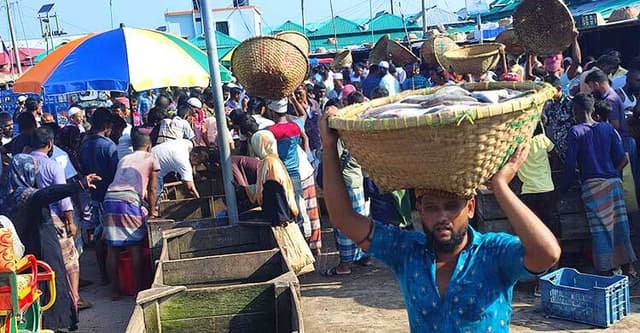বরিশালে আ’লীগের নিয়ন্ত্রণে থাকা বাজার-মাছঘাট বিএনপির দখলে