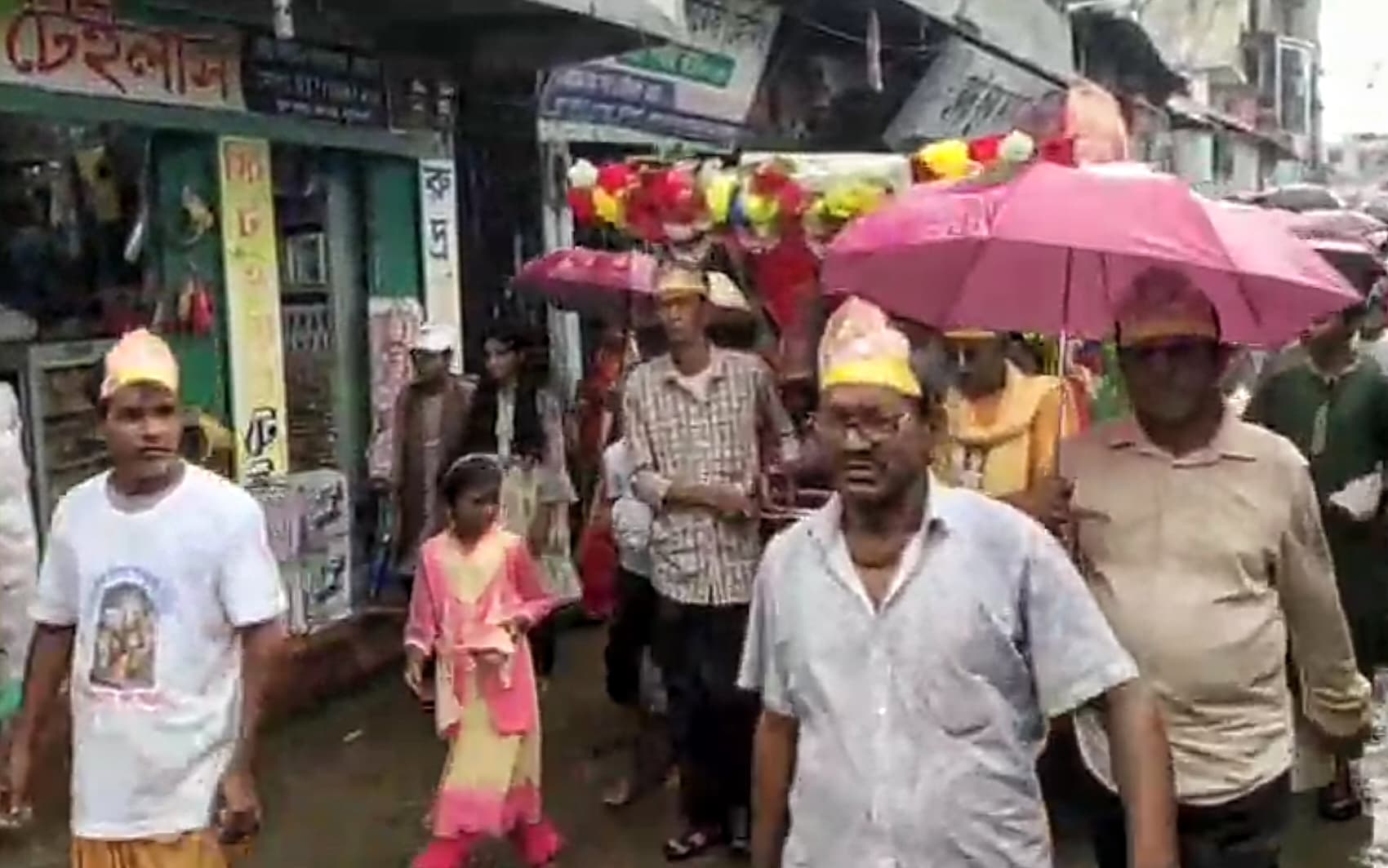 কলাপাড়ায় শ্রীকৃষ্ণের শুভ জন্মাষ্টমী উপলক্ষে মঙ্গল শোভাযাত্রা অনুষ্ঠিত