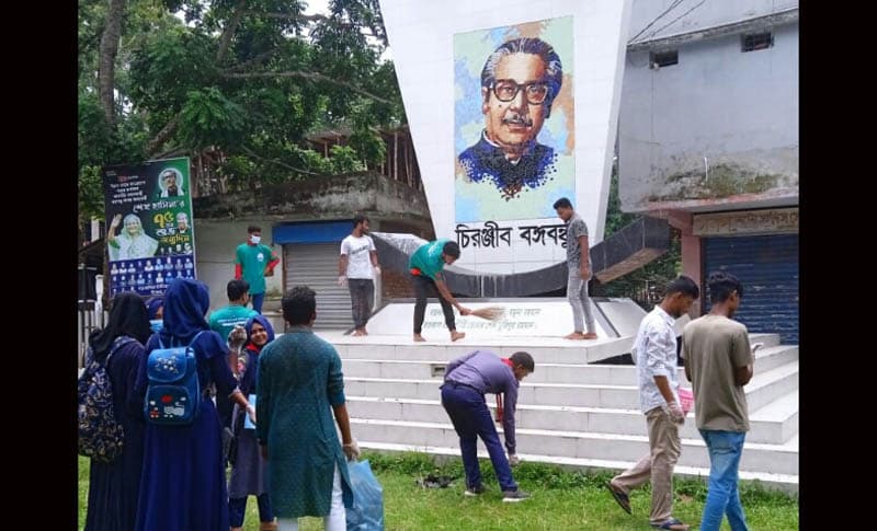 হিজলায় বিডি ক্লিন এর পরিচ্ছন্নতা কার্যক্রম