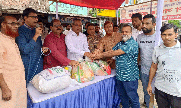 ঝিনাইদহে বন্যার্তদের জন্য জেলা বিএনপির ত্রাণ সংগ্রহ শুরু