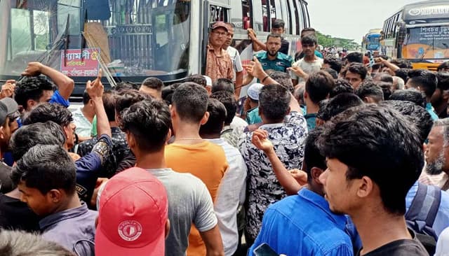 বরিশালে বাস দুর্ঘটনা, নিহত বেড়ে ৩