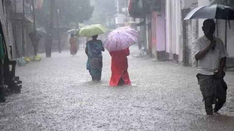 আগামী তিন দিন ভারি বর্ষণের পূর্বাভাস