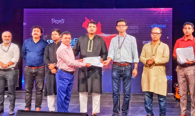 আরটিভির জেলা প্রতিনিধি সম্মেলনে সম্মাননা পেলেন ঝালকাঠির জলিল