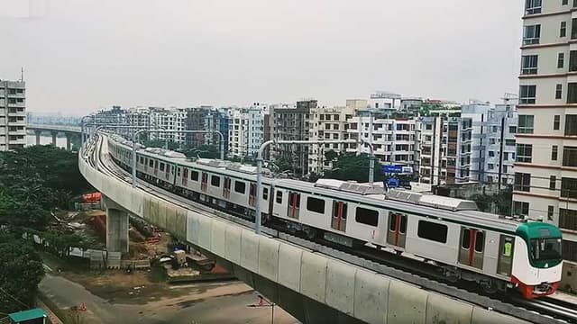 আজও চলবে মেট্রোরেল
