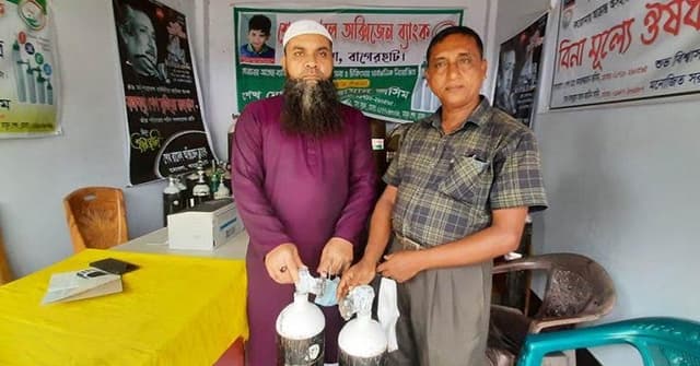 মোংলায় শেখ রাসেল অক্সিজেন ব্যাংকে আরো দুটি সিলিন্ডার