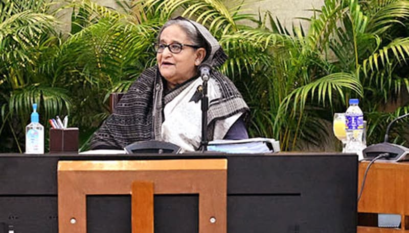 আত্মবিশ্বাস থাকলে বিবৃতি ভিক্ষা করে বেড়াতেন না: প্রধানমন্ত্রী