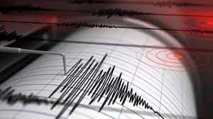 ৭ মাত্রার ভয়াবহ ভূমিকম্পে কাঁপল ইন্দোনেশিয়া