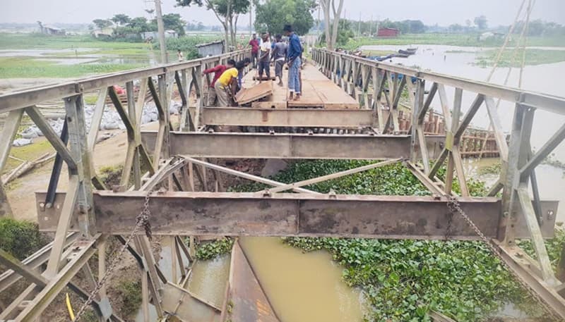 সাত দিনেও সংস্কার হয়নি ভেঙে যাওয়া সেতুর