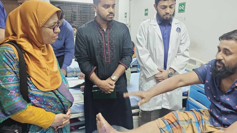 ছাত্র-জনতার অভ্যুত্থানে নিহত হাজারেরও বেশি, দৃষ্টি হারিয়েছেন চার শতাধিক