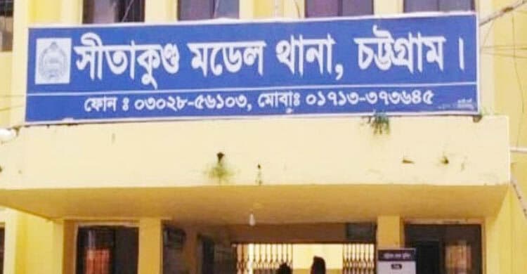 বিষাক্ত মদপানে দুই বন্ধুর মৃত্যু