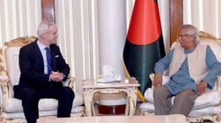 পাচারকৃত অর্থ ফেরাতে সুইজারল্যান্ডের সহযোগিতা চাইলেন ড. ইউনূস