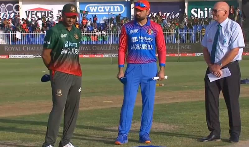 শারজায় টস জিতে ব্যাটিংয়ের সিদ্ধান্ত বাংলাদেশের