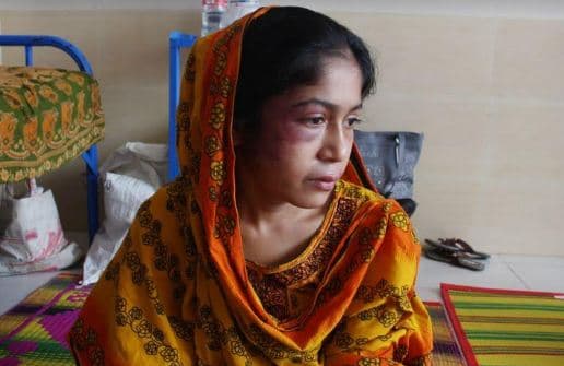 যৌতুক না দেওয়ায় গৃহবধুকে অমানষিক নির্যাতন করলো ভূমি অফিসের কর্মচারী