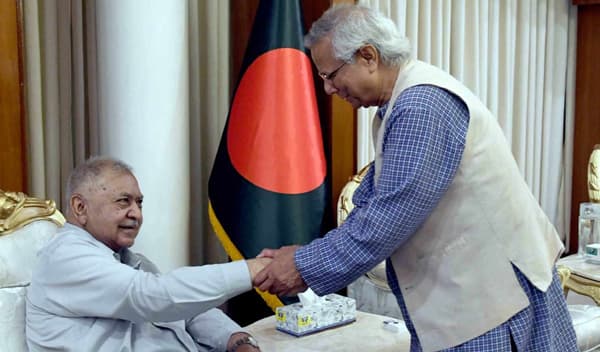 প্রধান উপদেষ্টার সঙ্গে বৈঠকে যে ‘রূপরেখা’ চাইল রাজনৈতিক দলগুলো