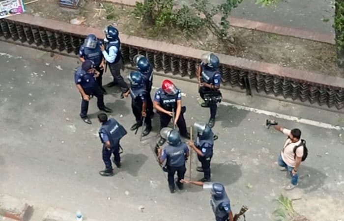 নারায়ণগঞ্জে বিএনপি-পুলিশ সংঘর্ষ, নিহত ১