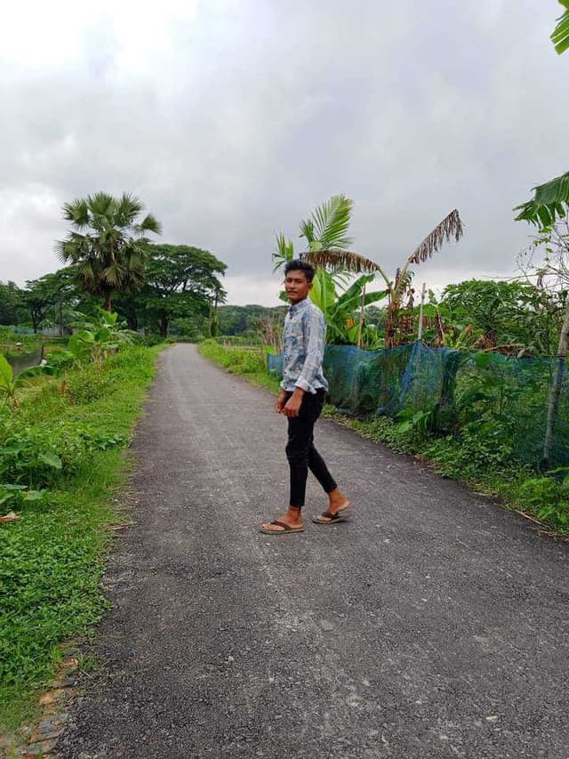 মোটরসাইকেল নিয়ন্ত্রণ হারিয়ে নবম শ্রেণির ছাত্রের মৃত্যু