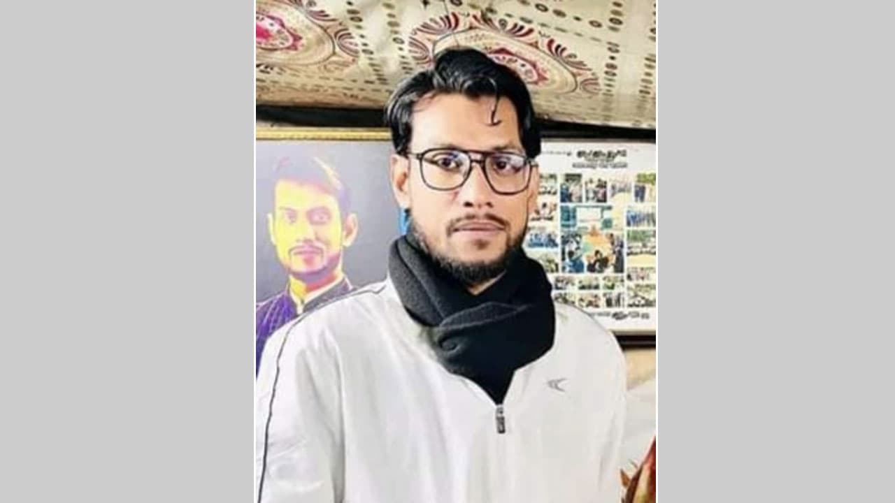 ভারতে পালানোর সময় গ্রেপ্তার সাবেক ছাত্রলীগের সভাপতি