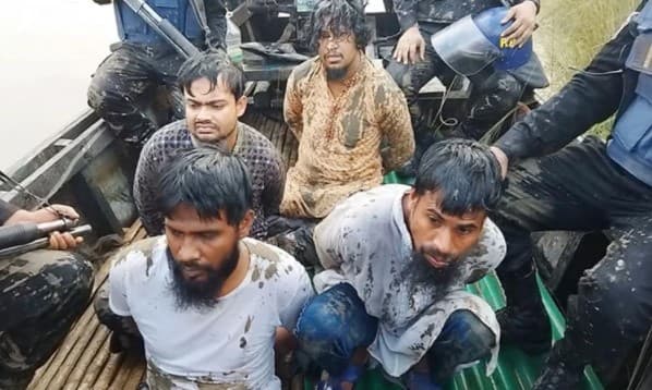 ময়মনসিংহে র‌্যাবের সঙ্গে জঙ্গিদের গোলাগুলি, আটক ৪