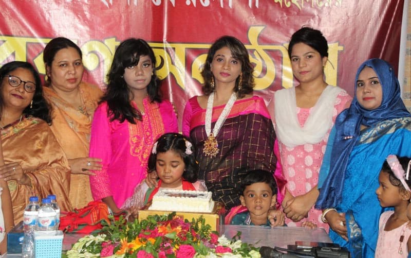 খাগড়াছড়িতে নবাগত পুনাক সভানেত্রী রেহানা ফেরদৌসিকে বরণ