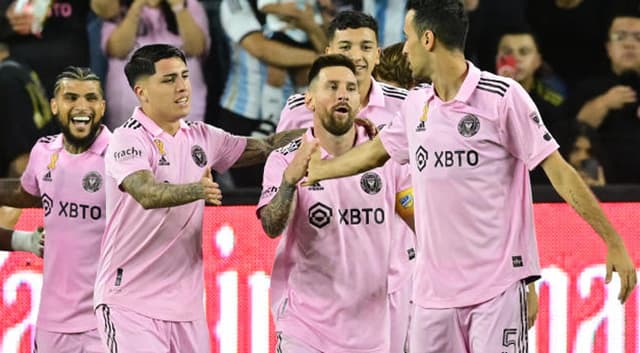 মেসির জোড়া অ্যাসিস্টে সহজ জয় মায়ামির