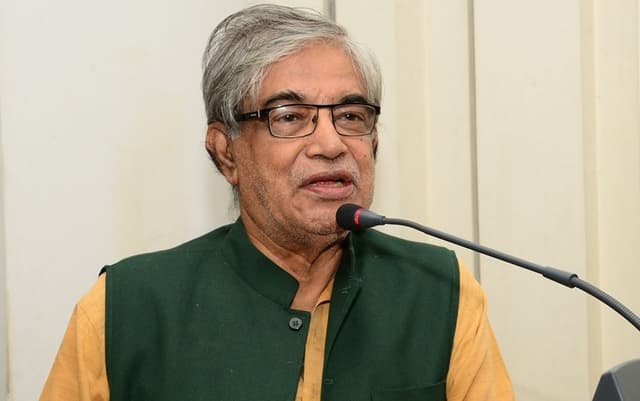 সোশ্যাল মিডিয়ায় তালা মারার ক্ষমতা বিটিআরসির নেই: মোস্তাফা জব্বার