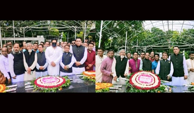 বঙ্গবন্ধু প্রতিকৃতিতে দেবীদ্বার উপজেলা আ.লীগের শ্রদ্ধা নিবেদন