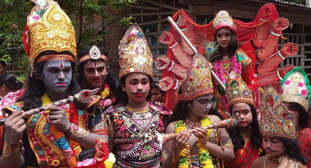 কাউখালীতে শ্রীকৃষ্ণের জন্মাষ্টমী উপলক্ষে মঙ্গল শোভাযাত্রা অনুষ্ঠিত