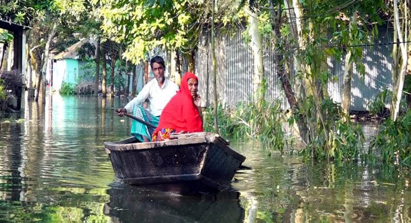 যমুনার পানি কমছে, বাড়ছে দুর্ভোগ