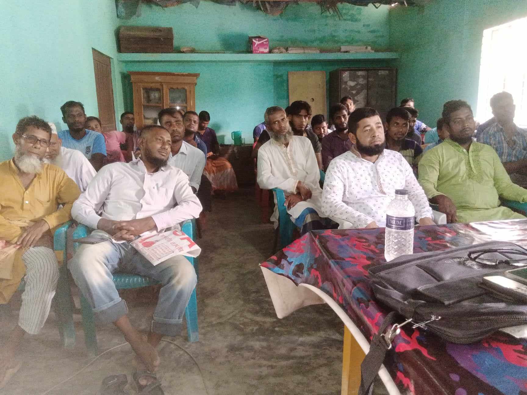 হিলিতে শ্রমিক কল্যাণ ফেডারেশনের দ্বায়িত্বশীল সমাবেশ অনুষ্ঠিত