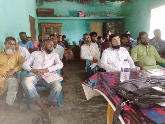 হিলিতে শ্রমিক কল্যাণ ফেডারেশনের দ্বায়িত্বশীল সমাবেশ অনুষ্ঠিত