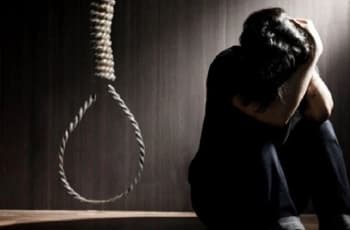 প্রতি মাসে গড়ে ৪৫ শিক্ষার্থীর আত্মহত্যা, প্রেমঘটিত কারণে বেশি