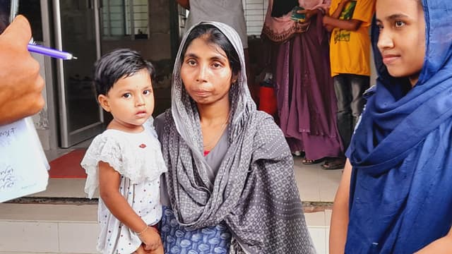 খড়েরগাদায় পিস্তল-গুলি ও ফেনসিডিল রেখে ফাঁসানোর অভিযোগ