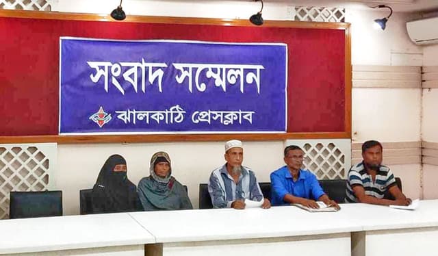 নলছিটিতে শিক্ষকের দোকান দখল করে আ.লীগের কার্যালয় !