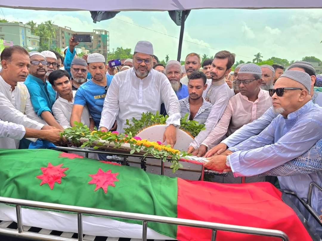 চির নিদ্রায় শায়িত হলেন সাবেক আওয়ামী লীগের এমপি আব্দুল মালেক