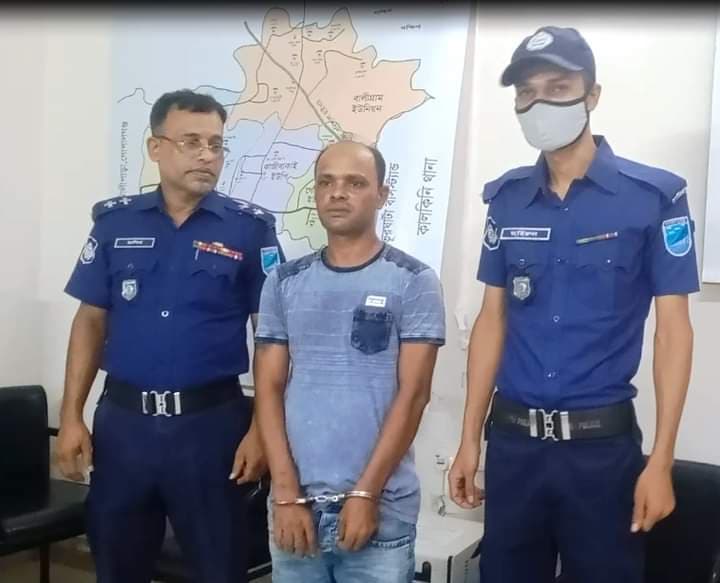 কলেজ ছাত্রী অপহরন মামলা গ্রেফতার ইউপি সদস্য