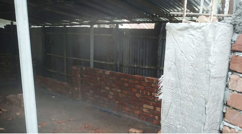 পাঁচবিবিতে সরকারী রাস্তায় বাড়ির প্রাচীর নির্মাণ !