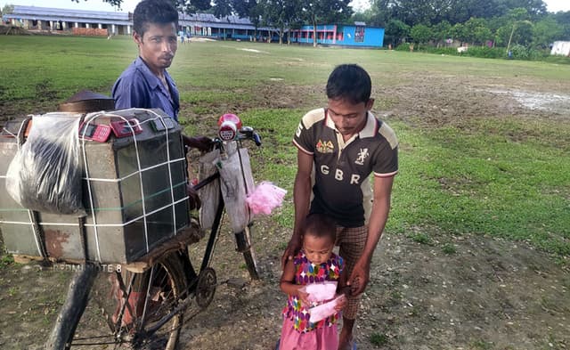 শৈশবের কথা মনে করিয়ে দেয় "হাওয়াই মিঠা "