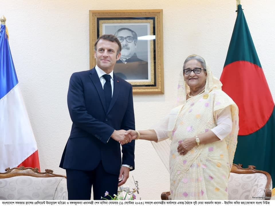 প্রধানমন্ত্রীর কার্যালয়ে বিশেষ আলাপচারিতায় এমানুয়েল ম্যাক্রোঁ