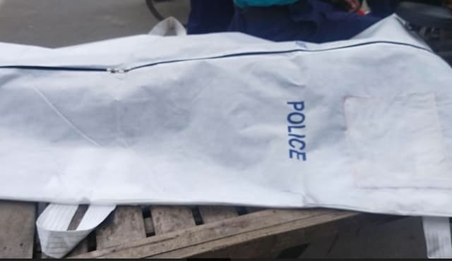 আগৈলঝাড়ায় সড়কে পড়েছিল নারীর মরদেহ