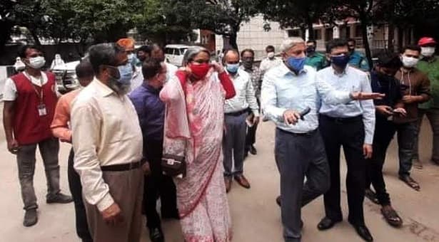 শ্রেণিকক্ষ নোংরা, আজিমপুর স্কুল ও কলেজের অধ্যক্ষ সাময়িক বরখাস্ত