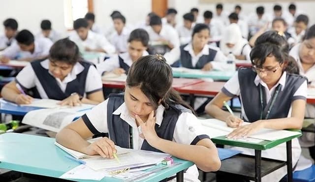 ১০-১২ নভেম্বর শুরু হতে পারে এসএসসি পরীক্ষা