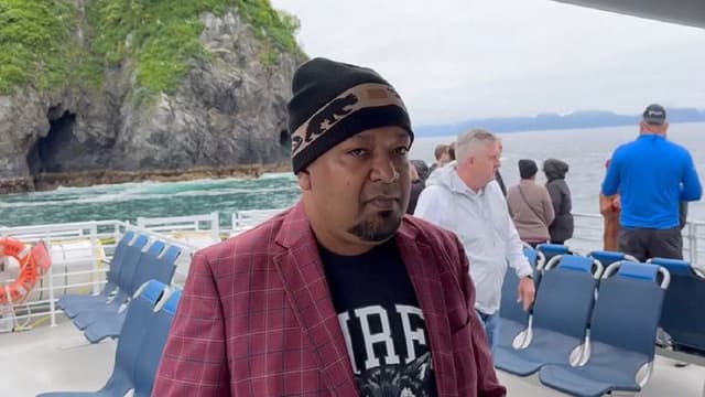 ঢাকায় সাবেক মন্ত্রীর ছেলেকে গ্রেপ্তার