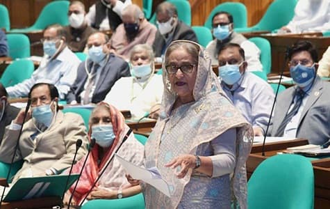 ১২ বছরের শিক্ষার্থীদেরও টিকার আওতায় আনা হবে: প্রধানমন্ত্রী