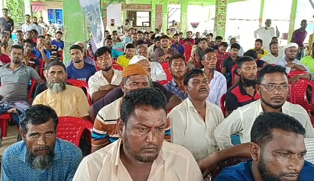 মহিপুরে ইলিশের প্রজনন মৌসুম উপলক্ষে সচেতনতামুলক সভা অনুষ্ঠিত