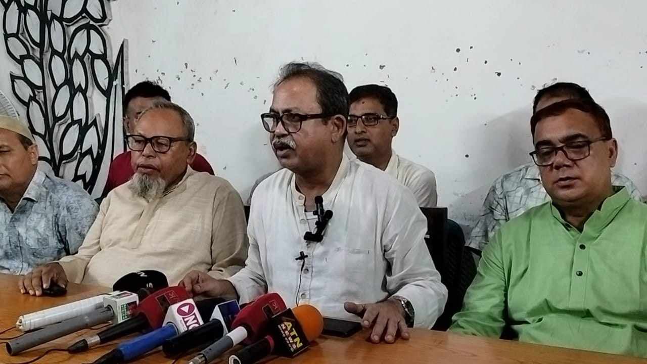 হামলার ও গ্রেফতারের প্রতিবাদে  বিএনপির সংবাদ সম্মেলন